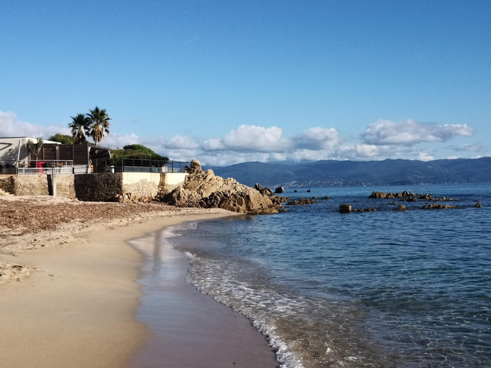 Foto von Ajaccio beach II und die siedlung