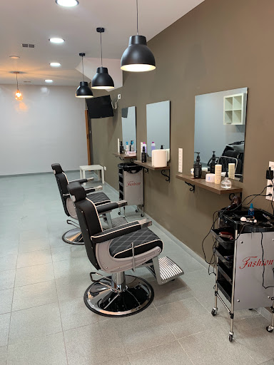 Barbería Isam en Tortosa, Tarragona