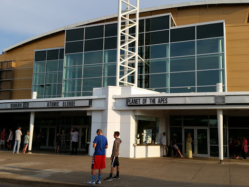 Movie Theater «Regal Cinemas Santiam 11», reviews and photos, 365 Lancaster Dr SE, Salem, OR 97301, USA