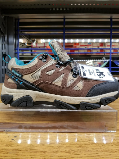 Sporting Goods Store «Big 5 Sporting Goods - Wilshire», reviews and photos, 6601 Wilshire Blvd, Los Angeles, CA 90048, USA