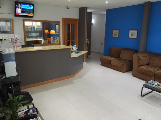 Información y opiniones sobre Clinica Dental Portocarrero de Almería