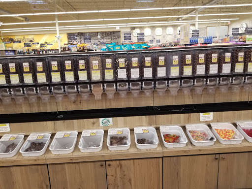 Grocery Store «Fresh Thyme Farmers Market- Downers Grove», reviews and photos, 325 Ogden Ave, Downers Grove, IL 60515, USA