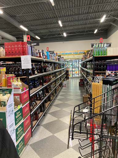 Liquor Store «Shoregate Beverage & Liquor», reviews and photos, 30498 Lakeshore Blvd, Willowick, OH 44095, USA