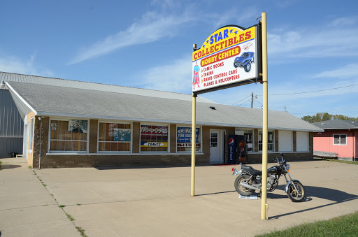 Star Collectibles Hobby Center, 1109 Grandview Ave, Muscatine, IA 52761, USA, 