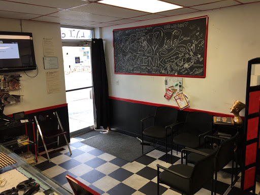 Tattoo Shop «La Vida Ink», reviews and photos, 4602 N Franklin Rd, Indianapolis, IN 46226, USA