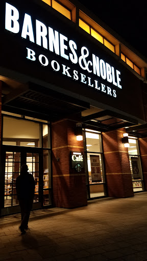 Barnes & Noble image
