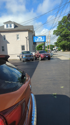 J & S Motors Inc. en Whitinsville