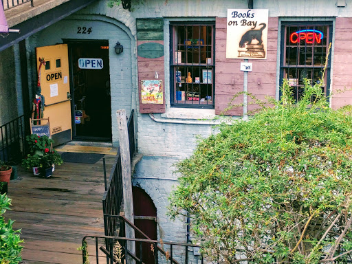 Book Store «Books on Bay», reviews and photos, 224 W Bay St, Savannah, GA 31401, USA