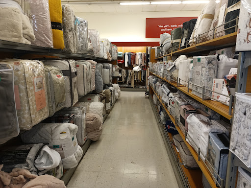 Department Store «T.J. Maxx», reviews and photos, 951 W Pleasant Valley Rd, Parma, OH 44134, USA