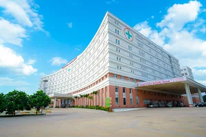 Hospital of Shingmark Medical University Dong Nai image