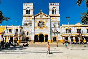 Cathedral of the Holy Trinity image