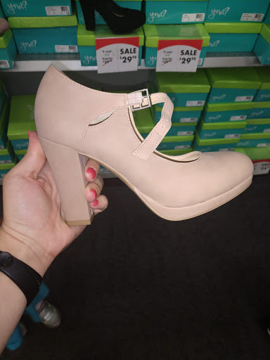 Shoe Store «Shoe Carnival», reviews and photos, 321 NW Loop 410, San Antonio, TX 78216, USA