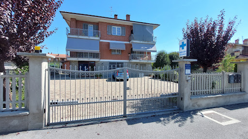 Pensioni per cani e dog hotel a Ambulatorio veterinario dott. Emiliano Costamagna