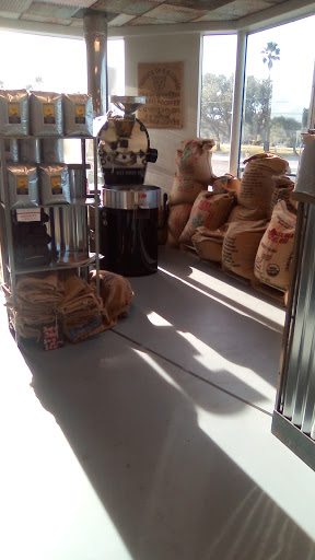 Coffee Shop «Island Roasters Coffee Company», reviews and photos, 394 N Causeway, New Smyrna Beach, FL 32169, USA