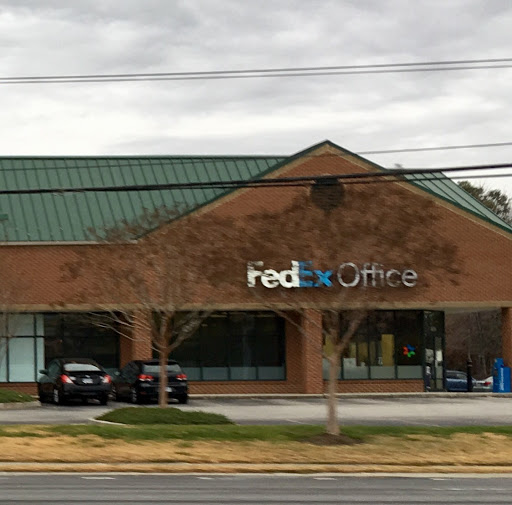 Print Shop «FedEx Office Print & Ship Center», reviews and photos, 10236 W Broad St, Glen Allen, VA 23060, USA