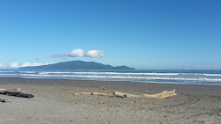 Zdjęcie Peka Peka Beach położony w naturalnym obszarze