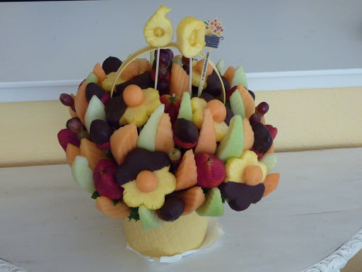 Gift Shop «Edible Arrangements», reviews and photos, 4250 Dearborn Cir, Mt Laurel, NJ 08054, USA