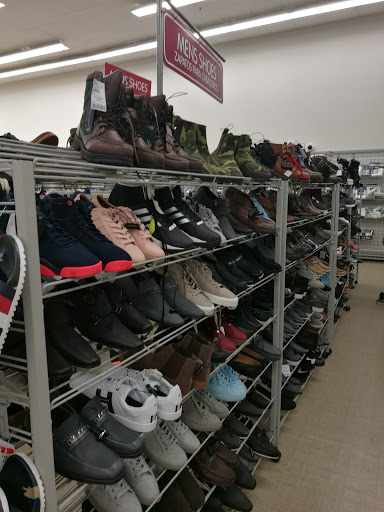Clothing Store «Burlington Coat Factory», reviews and photos, 5737 NW 7th St, Miami, FL 33126, USA