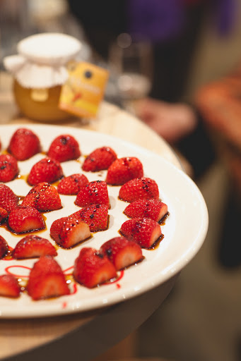 Gift Shop «Oil & Vinegar», reviews and photos, 220 N Main St #203, Greenville, SC 29601, USA