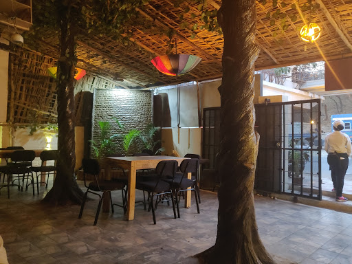 Bloggers Cafe Restaurant Indiasthan Com