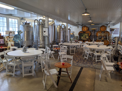 Restaurant «Oswego Hills Vineyard», reviews and photos, 450 Rosemont Rd, West Linn, OR 97068, USA