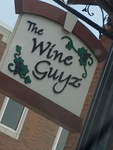 Wine Bar «Wine Guyz», reviews and photos, 122 King St, La Crosse, WI 54601, USA