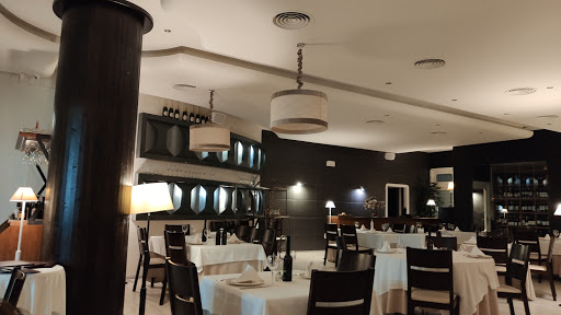 Restaurante Montañés - Plaça Maestro Quislant, 10, 03130 Santa Pola, Alicante, España