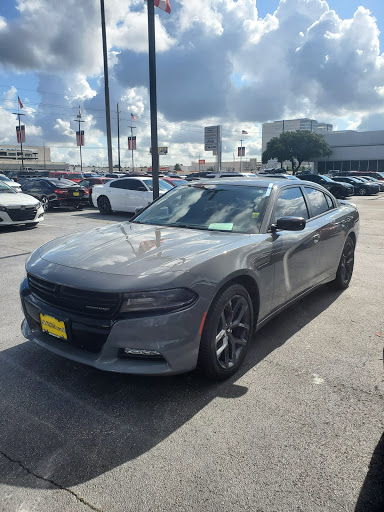 Used Car Dealer «Mac Haik Chrysler Dodge Jeep Ram», reviews and photos, 12111 Katy Fwy, Houston, TX 77079, USA
