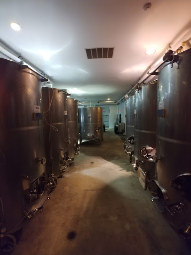 Vineyard «Crossing Vineyards and Winery», reviews and photos, 1853 Wrightstown Rd, Newtown, PA 18940, USA