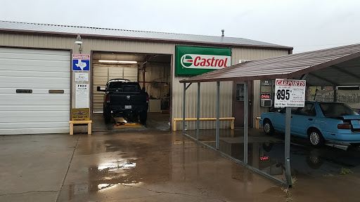 Brad's Quick Change en Iowa Park