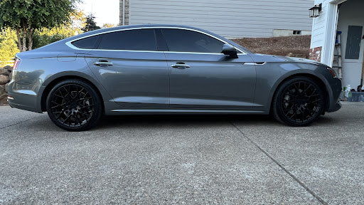 Tire Shop «Les Schwab Tire Center», reviews and photos, 911 N 1st St, Silverton, OR 97381, USA