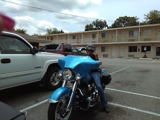 Liquor Store «Flight 747 Liquor Store & Lounge Bar», reviews and photos, 1500 Airport Rd, Jacksonville, FL 32218, USA