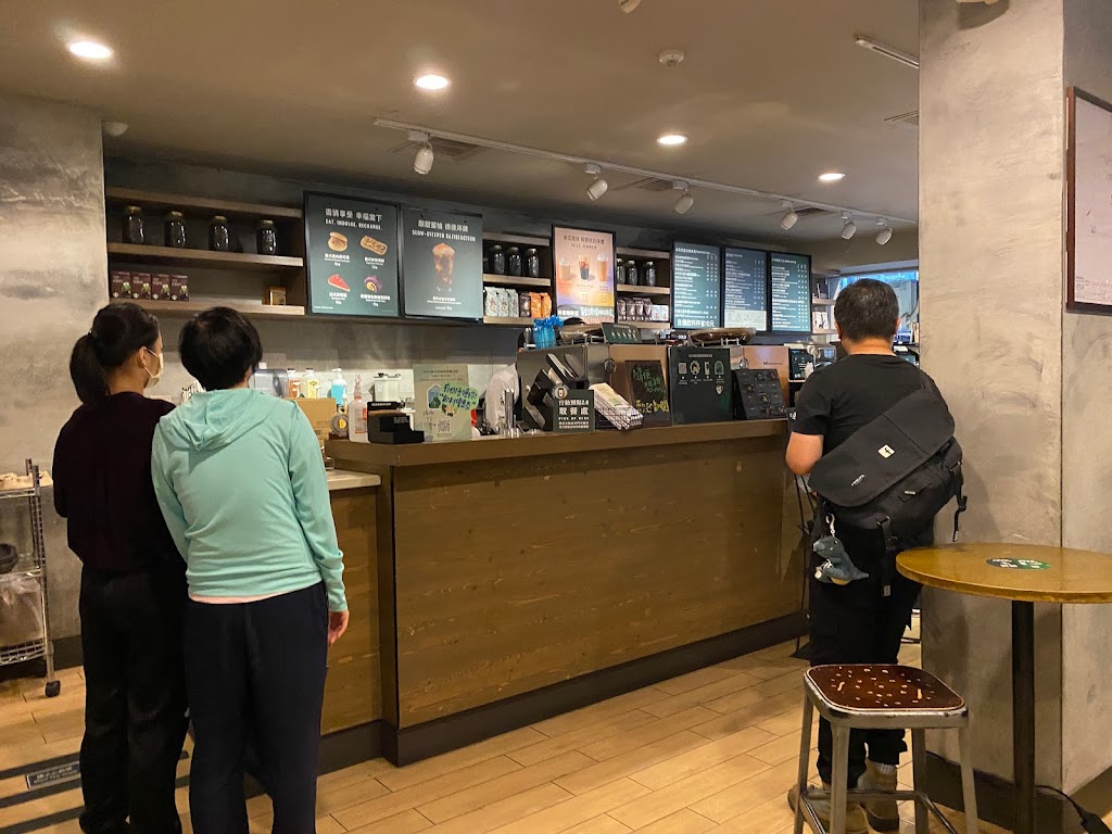 STARBUCKS 星巴克 (頂溪門市) 的照片