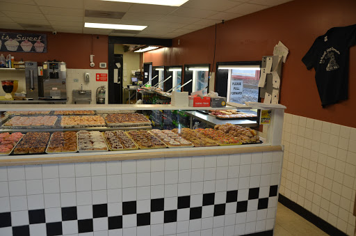 Donut Shop «Whistlestop Donuts», reviews and photos, 420 E 9th St, Hopkinsville, KY 42240, USA