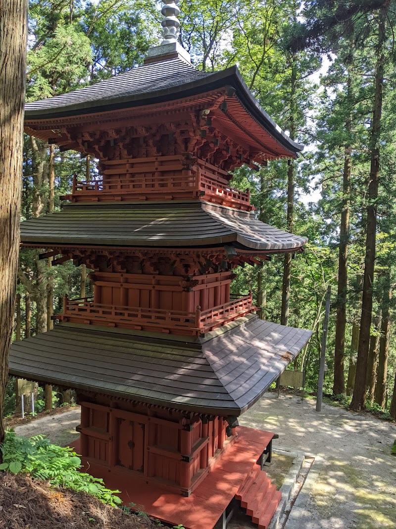 隠津島神社 三重塔