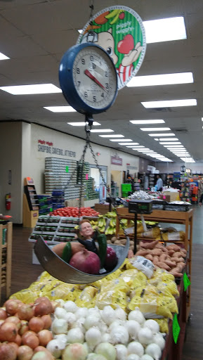 Grocery Store «Piggly Wiggly», reviews and photos, 1010 E 3rd St, Jackson, GA 30233, USA