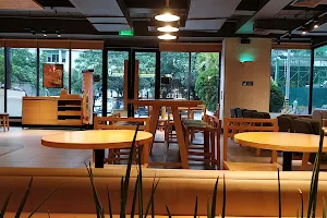 Starbucks Pearl Plaza image