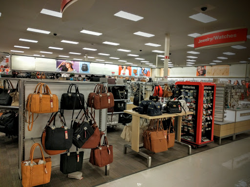 Department Store «Target», reviews and photos, 7601 Kingery Hwy, Willowbrook, IL 60527, USA