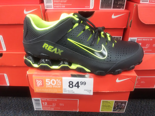 Shoe Store «Rack Room Shoes», reviews and photos, 9600 S Interstate Hwy 35 N100, Austin, TX 78748, USA