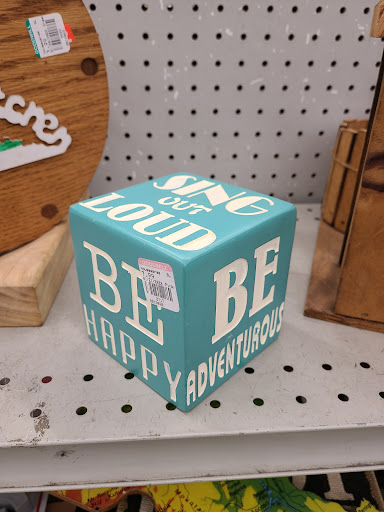 Thrift Store «South Lacey Goodwill», reviews and photos, 4800 Yelm Hwy SE, Lacey, WA 98503, USA