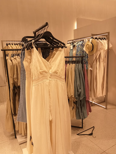 Tiendas para comprar vestidos veraniegos largos Lima