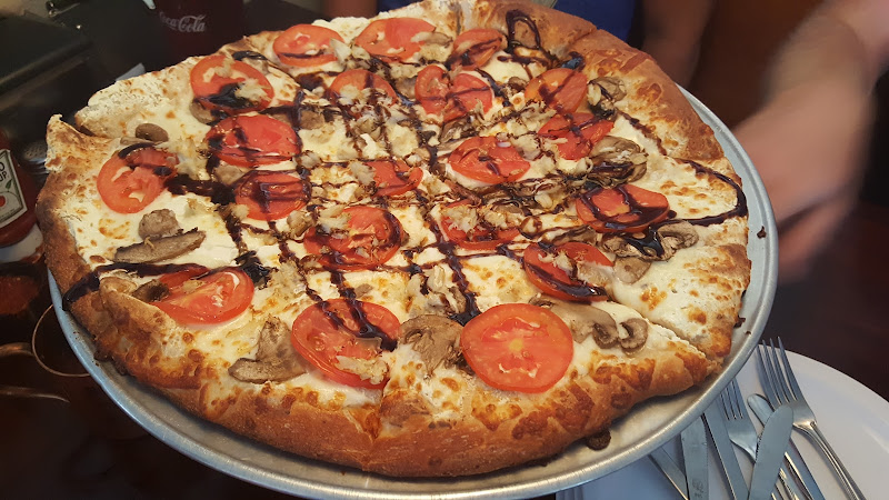 #7 best pizza place in Corolla - Cosmo's Pizza Corolla Light