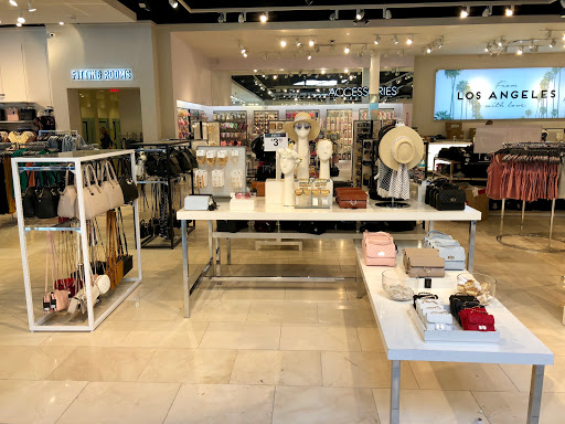 Clothing Store «Forever 21», reviews and photos, 100 Viewmont Dr #804, Scranton, PA 18508, USA