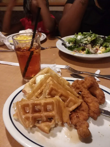 Shopping Mall «Rio Hill Shopping Center», reviews and photos, Seminole Trail, Charlottesville, VA 22901, USA