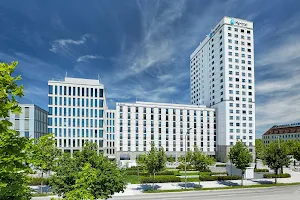H2 Hotel München Olympiapark image