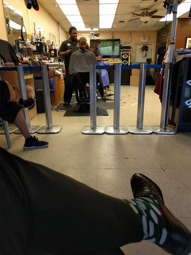 Barber Shop «Razor King Barber Shop», reviews and photos, 7554 Hwy 6 N, Houston, TX 77095, USA