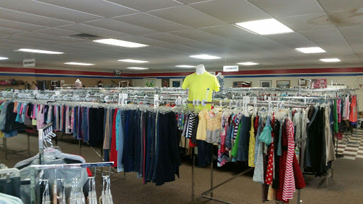 Thrift Store «Salvation Army», reviews and photos, 210 Kraft St, Clarksville, TN 37040, USA
