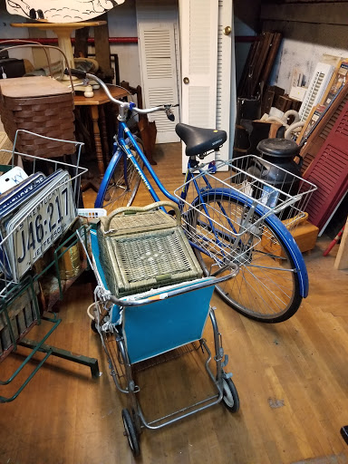 Antique Furniture Store «Useful Things Antiques & Collectibles Store», reviews and photos, 11 Crenshaw Ln, Coxs Creek, KY 40013, USA