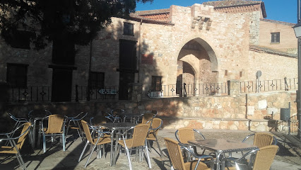 El Arco - C. de la Carnicería, 2, 40520 Ayllón, Segovia, Spain