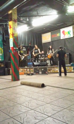 Bar «West End Trading Company», reviews and photos, 202 Sanford Ave, Sanford, FL 32771, USA